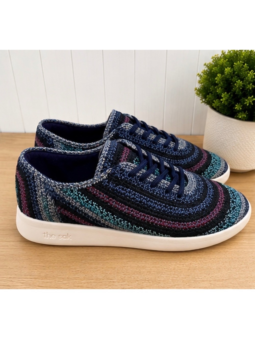 The Sak Lapis Stripe Multicolor Woven Sneakers – Women’s Size 8 – NEW IN BOX